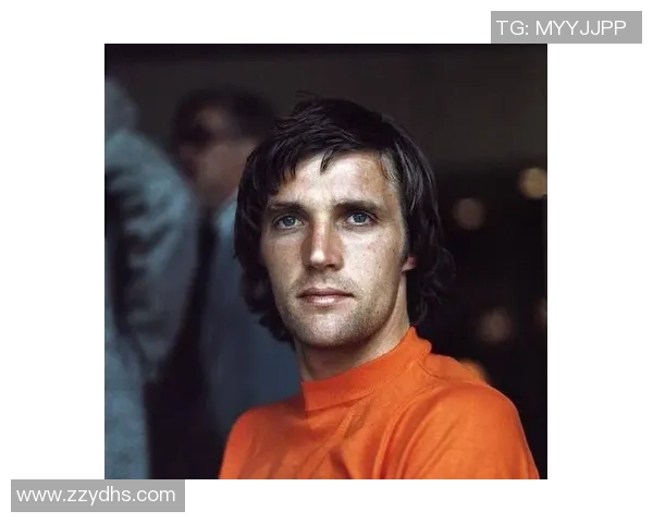 意大利足球明星展现模范丈夫风范与家庭幸福生活的完美结合